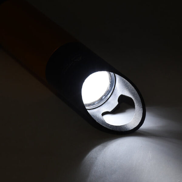 9-LED Mini Torch: High Lumens, Battery Powered, Pocket Size - Image 2